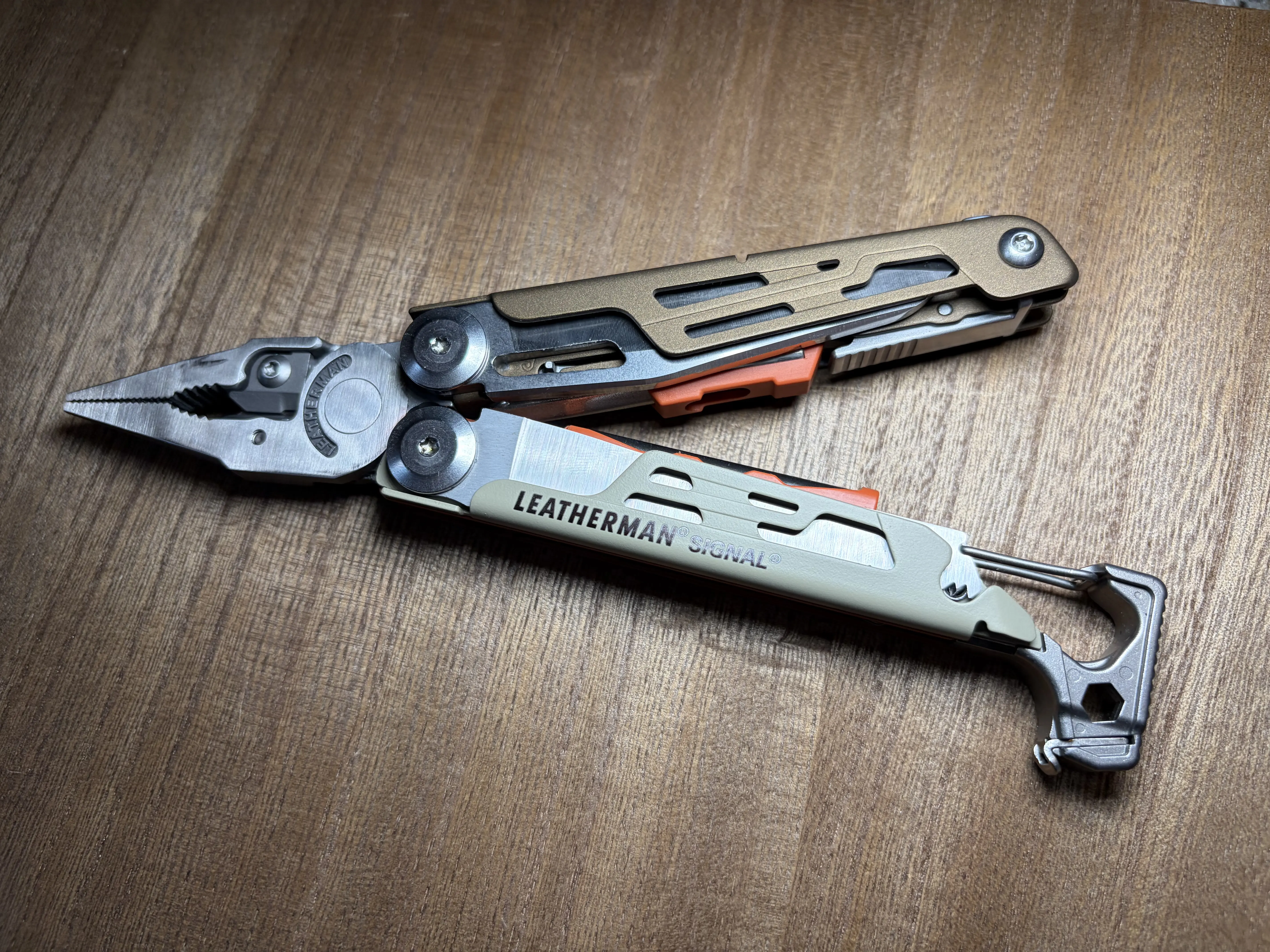 Leatherman Signal Multitool