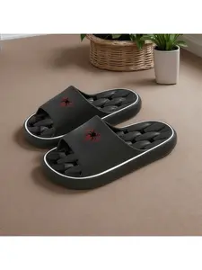 1 pair of black spider and red spider web print slippers, non-slip EVA slippers for men and women - lightweight, quick-drying, comfortable, durable, all-season beach sandals, round toe design, suitable for indoor/outdoor use, all-season sandals