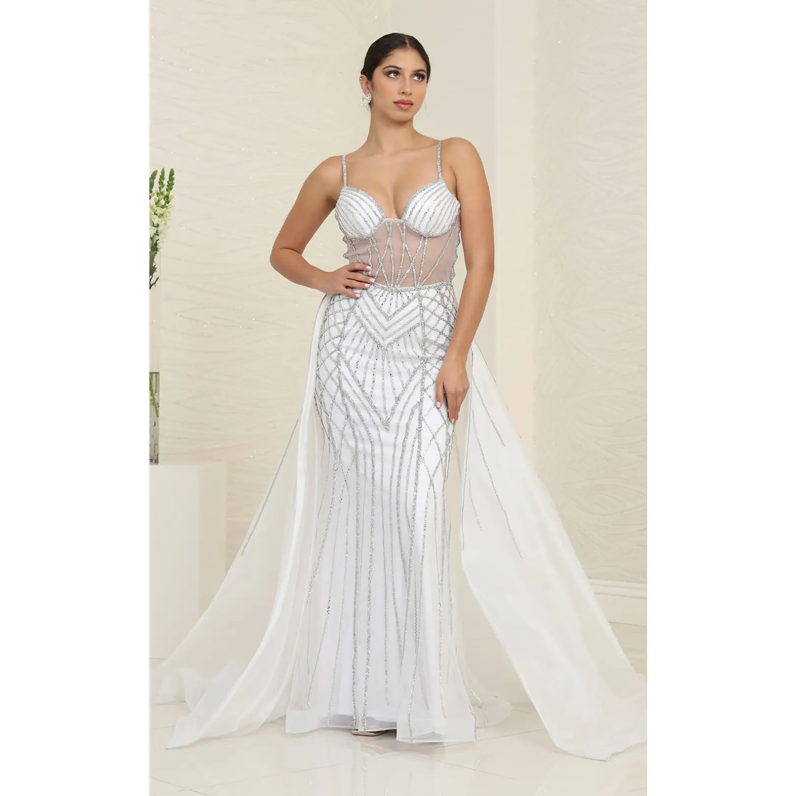 White Wedding Dress Sweetheart Beaded Bridal Gown By Royal Queen RQ8126