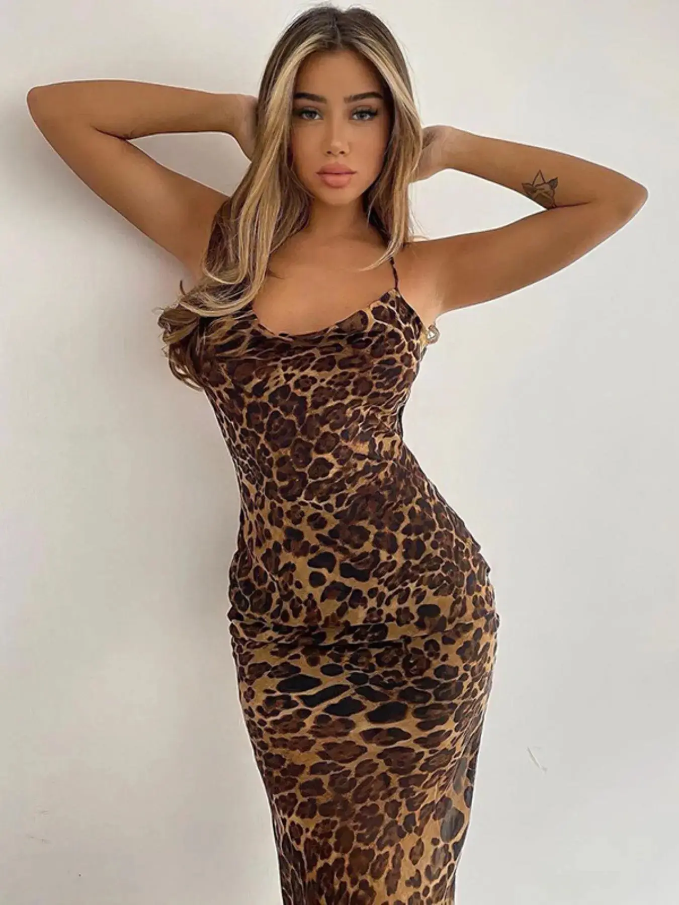 Women's Leopard Print Criss Cross Backless Cami Mermaid Dress, Bodycon Dress, Fashion Sleeveless Tie Back Long Dress, Summer Outfits 2024, Ladies Summer Clothes
