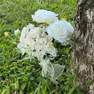 Artificial Rose Bouquet, 1 Count Faux Rose Flower Bouquet, Decorative Flower for Home Party Wedding Festival