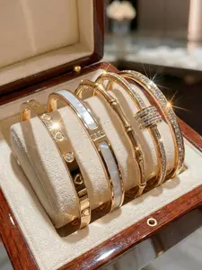 5-Piece Waterproof Titanium Steel Bracelet Set, Stackable Bracelets, Exquisite Trendy Bracelet, Rhinestone Star Design, Plated, Versatile Style, Unisex Jewelry, Elegant Jewelry Bracelet