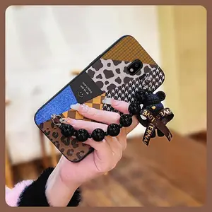 Bear bracelet Anti-knock Phone Case For Samsung Galaxy J4 2018/J400F Skin-friendly feel Dirt-resistant silicone protective case Back Cover Simplicity Black pearl pendant cute