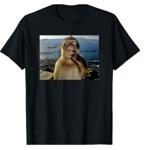 "Thinking Monkey Meme" American Retro Black Short-Sleeved Unisex T-Shirt, Hilarious Animal Graphic, Casual Streetwear For Comedy & Meme Enthusiasts, Unique Quirky Pop Culture Statement Piece Funny Crewneck Menswear Shortsleeve Print