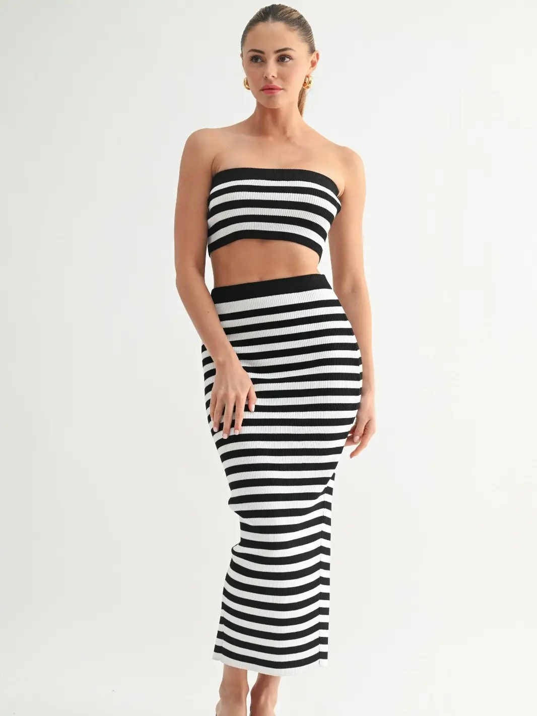 Women's Black & White Ribbed Knit Two-Piece Set