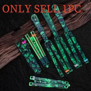 1pc Butterfly Wrist Training Tool with Weight, Plastic Folding Trainer, Safe Non-Sharp Octopus Role-Playing Prop, Model Knife Accessory