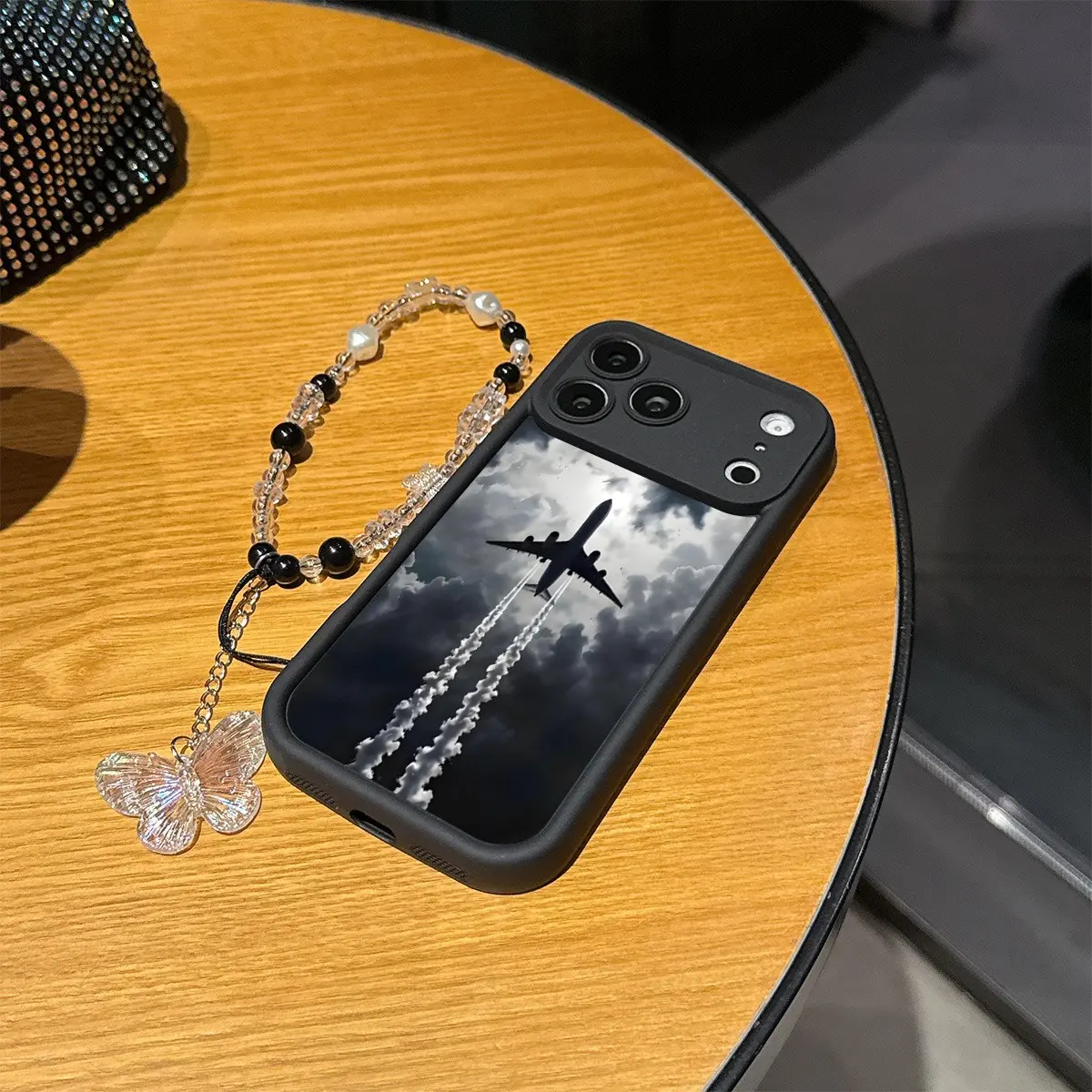 New 2-Piece Set Creative Aviation Theme Plane Cloud Pattern Anti-Drop Phone Case + Lanyard, Shockproof Full Coverage for iPhone Series