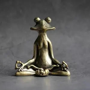 Exquisite Metal Kung Fu Frog Incense Holder, Meditation Frog Statue for Yoga and Rest, Elegant Desktop Home Decoration
