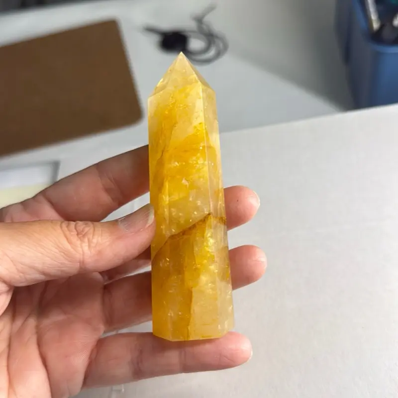 Hematoid Quartz tower A18 - golden healer quartz - natural crystal