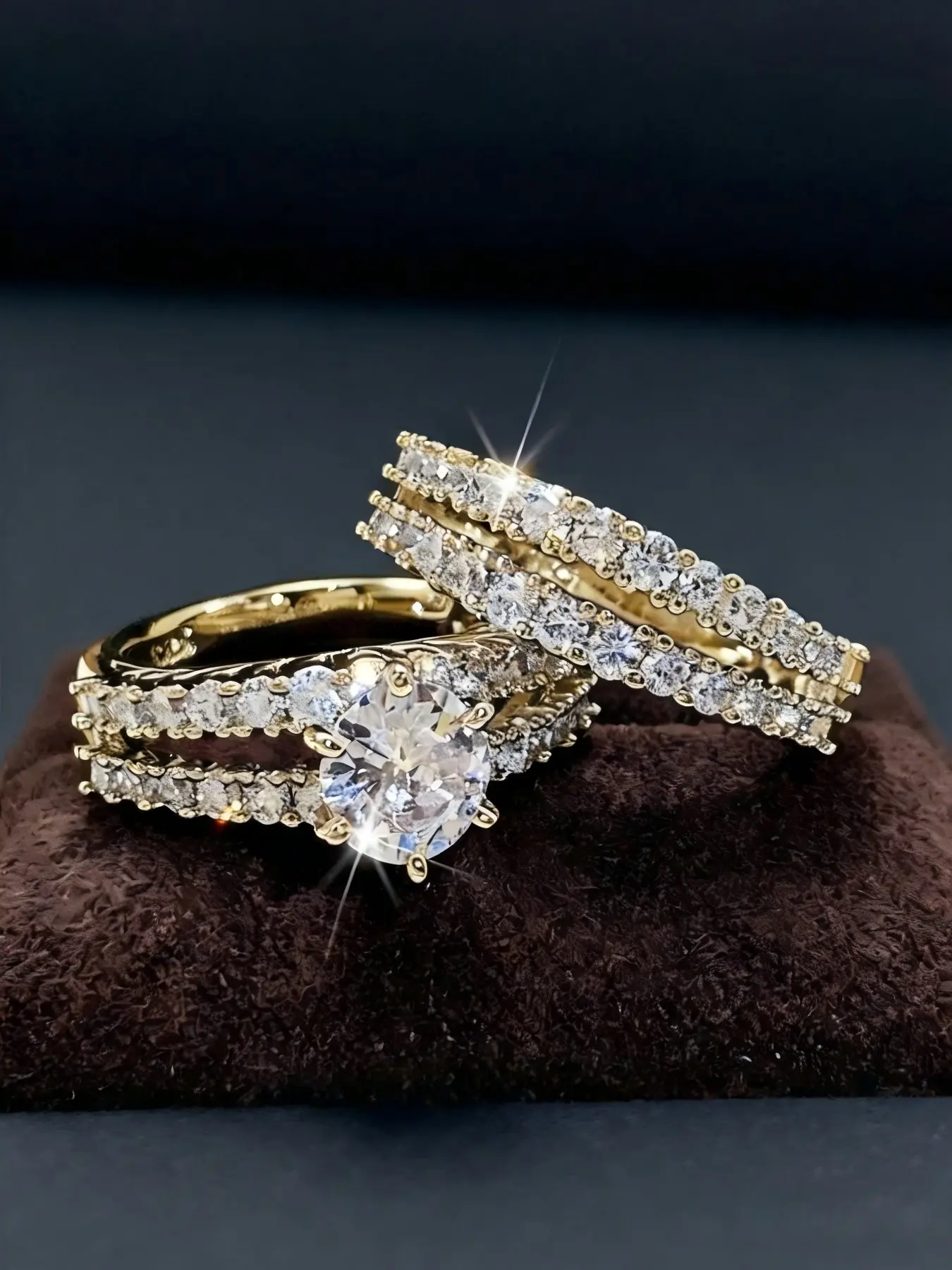 2pcs/set Bridal Wedding Rings 6 Prong Setting Synthetic Zirconia Rings Beautiful Rings for Women Engagement Proposal Jewelry Gift (no box) Cubic Zirconia Rings