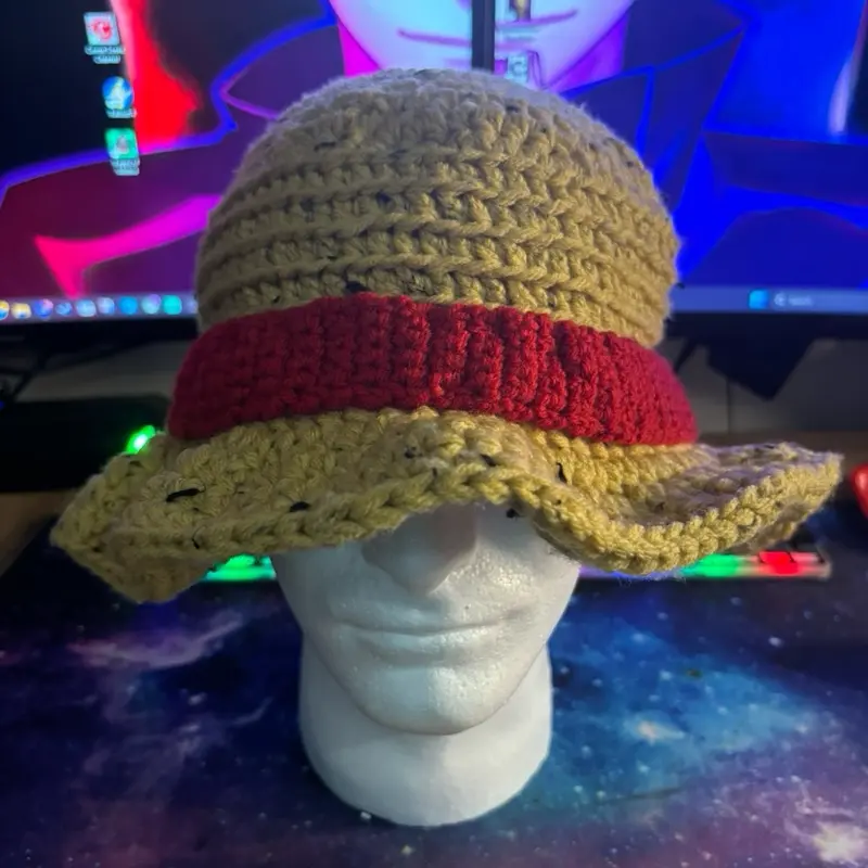 One Piece Luffy Crocheted Straw Hat made with Tweed and Red Colorful Knitted Design