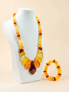 E.Collectible Amber Gemstone Two-Piece Set — Set Design