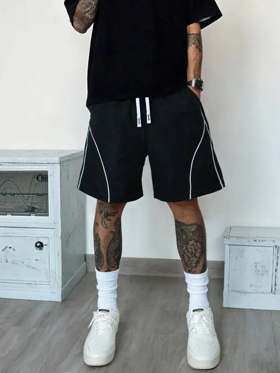 Men’s loose-fit streetwear shorts with contrast white piping, elastic drawstring waist, breathable quick-dry casual shorts for skateboarding and everyday wear, Menswear, Stylish tiktokshopspringglowup