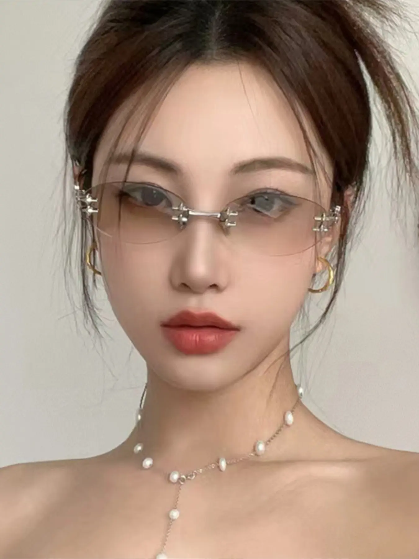 Korean Fashion Style Sun Glasses for Women Oval Shape Rimless Designer Sunglasses Women Campus Style Female Sunglass