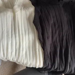 Men's Knit Vest, Summer Casual Fitted Sweater, Plain Pattern, Moderate Fabric Thickness, Perfect for Layering or Wear Alone