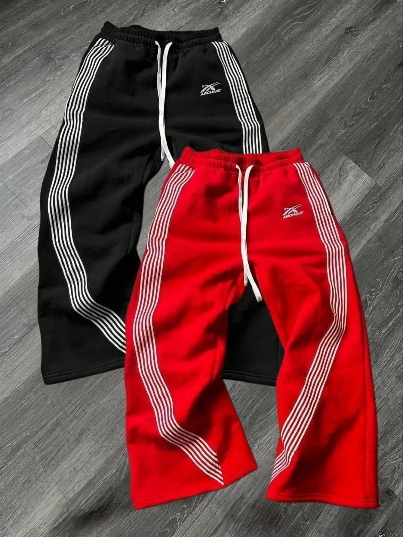 Men’s two-pack athletic sweatpants with side stripes — embroidered drawstring straight-leg long pants; American high-street retro loose casual long pants