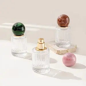 1pc 30ml Premium Square Glass Perfume Spray Bottle with Aluminum Nozzle, Artificial Jade Lid, Reusable Travel Size Cosmetic Sample Bottle, Ideal Birthday Gift for Friends and Family, Portable Perfume Container, Daily, Elegant Design