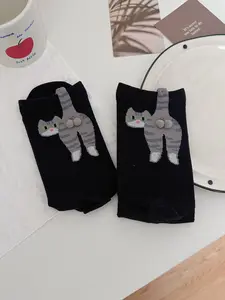 2 pairs Girls Mid-Length Cotton Socks with Cartoon Cat Balls Design Lolita Trend Knitted Socks Feline Tail Print Couple Socks Casual Stylish Socks