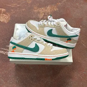 Nike SB Dunk Low Jarritos Men's Basketball Shoes, Size 5.5M (7W)