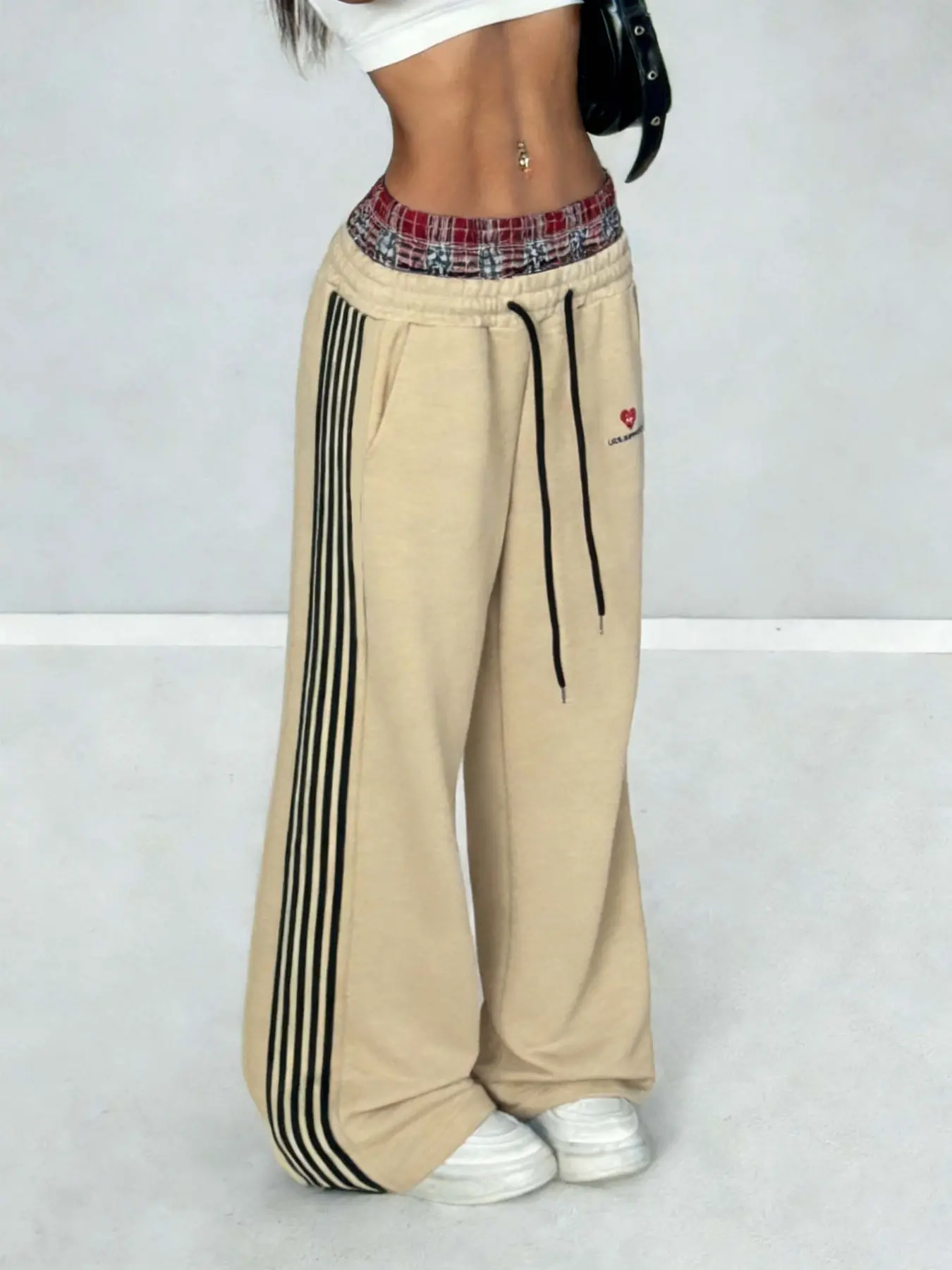 [Bestseller] Women's Plaid Waist Heart Embroidery Wide Leg Sweatpants. Soft knit fabric, side stripe, loose fit, Casual. American vintage style for streetwear, campus & daily wear.