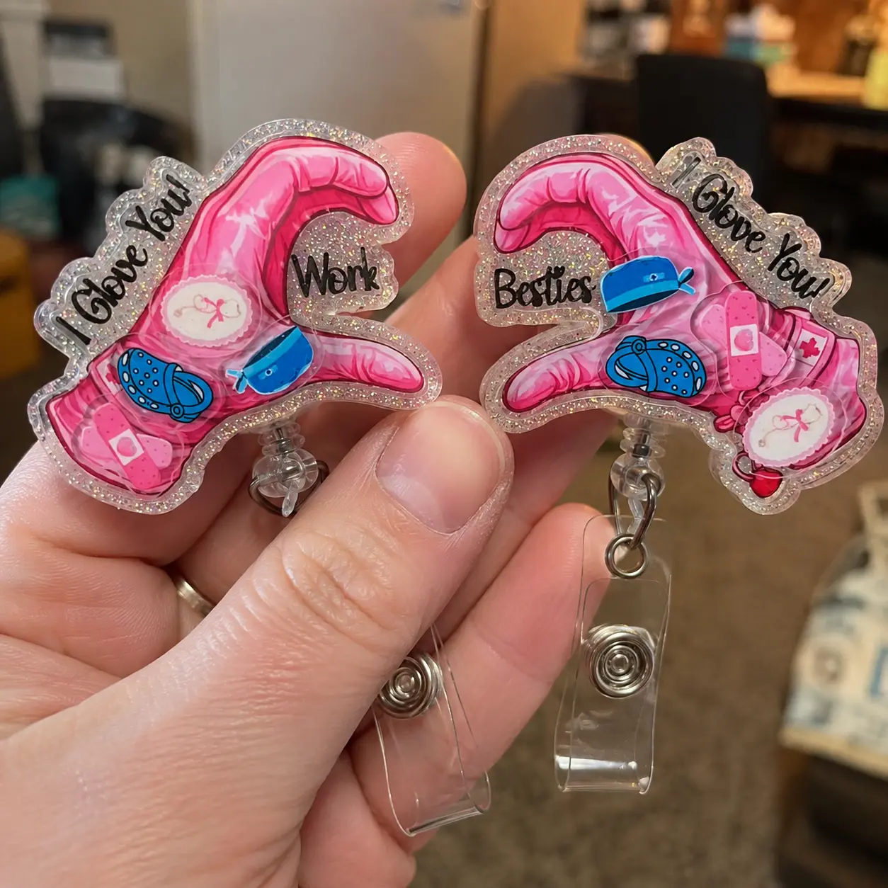 Work Besties Badge Reel Set, Matching Glove Heart Acrylic Badge Holder with Retractable Clip for Nurses and CNAs