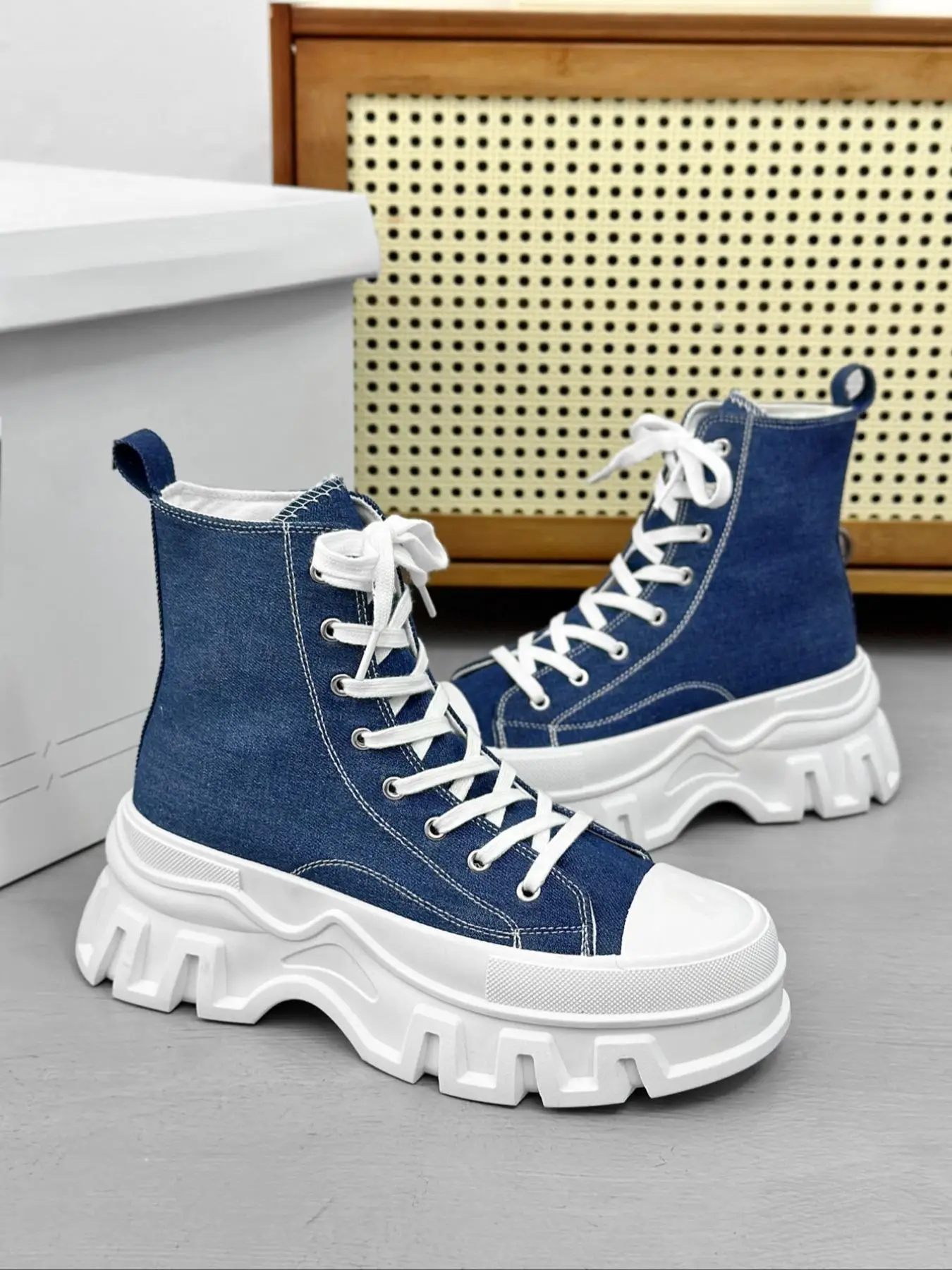 Summer Fashion Canvas Men's Sneakers, Athletic New High Top Sporty Shoes, Trendy Designer Sneakers, Platform Sneakers, Casual Training Sports Shoes, B