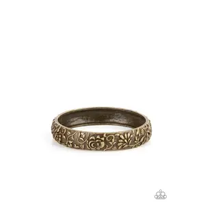 Victorian Meadow - Brass Floral Pattern Bangle Bracelet - Paparazzi