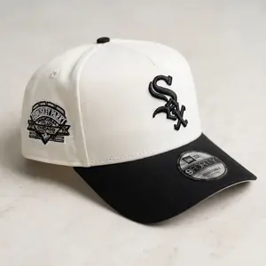 New Era 9FORTY Chicago White Sox White & Black Adjustable Curved Brim 2-Tone Baseball Cap (Sports Collectibles Headwear)