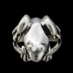 Size 7-925 Sterling Silver Chonky Frog Ring