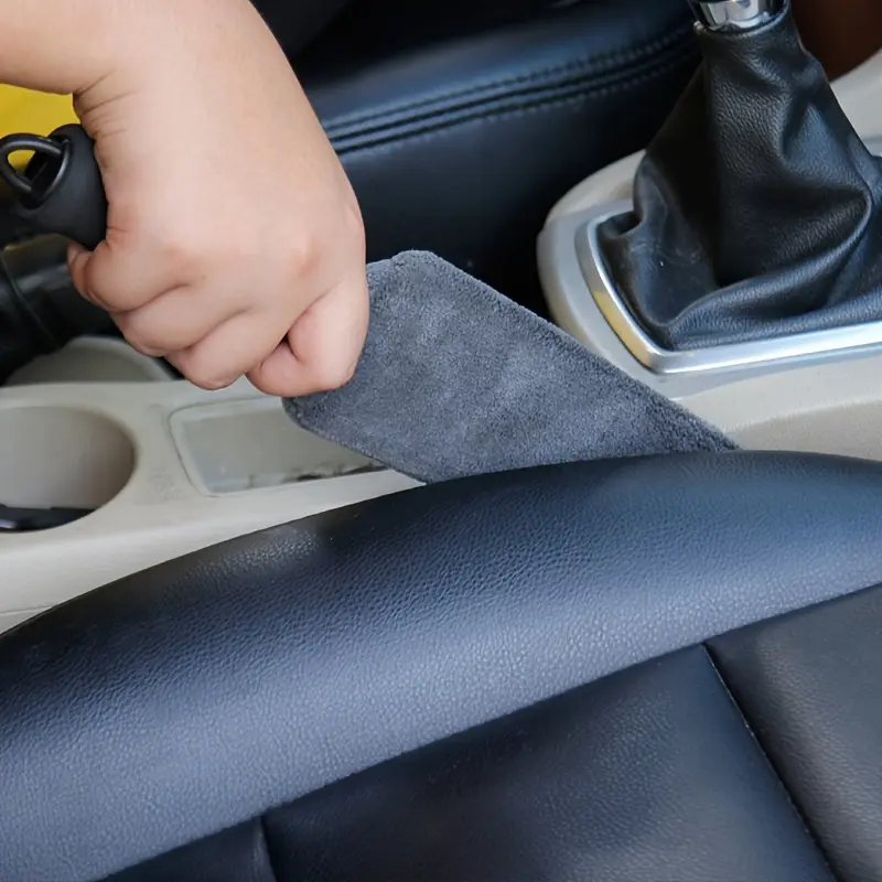 1pcCar dead corners and crevices cleaning brush, car interior cleaning tool, coral velvet brush, unable to remove bristles, car interior dust collector
