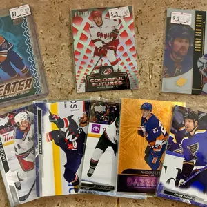 Rookie Bundle Starter Pack with over 25 Cards in 5 Mystery Packs plus 3 Rare Cards