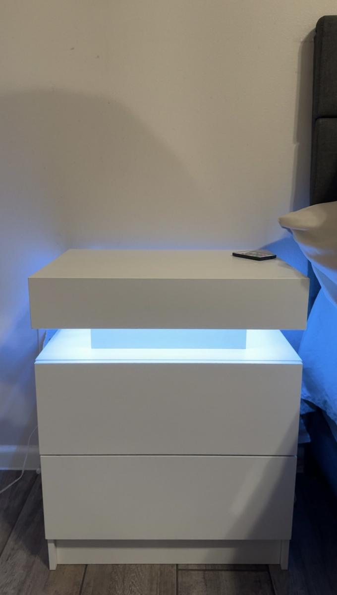 Item: White - 2 Drawers