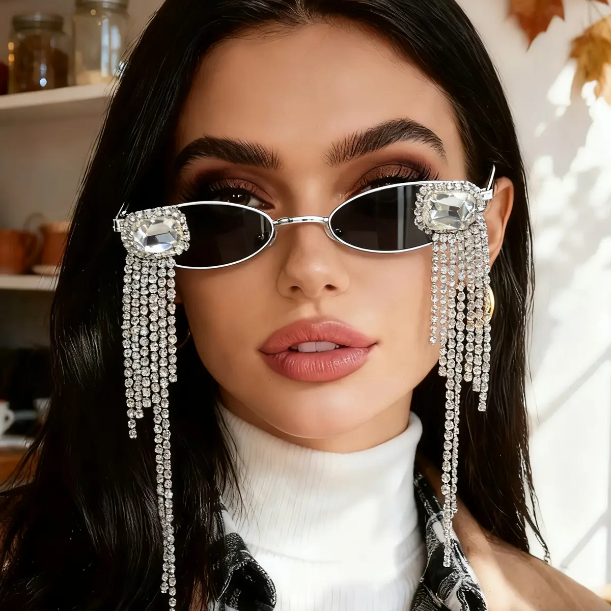 Vintage Luxury Tassel Rhinestone Sunglasses For Women Silver Small Oval Frame Sparkly Crystal Tassel Design Stylish Personality Party Fashion Shades Gift