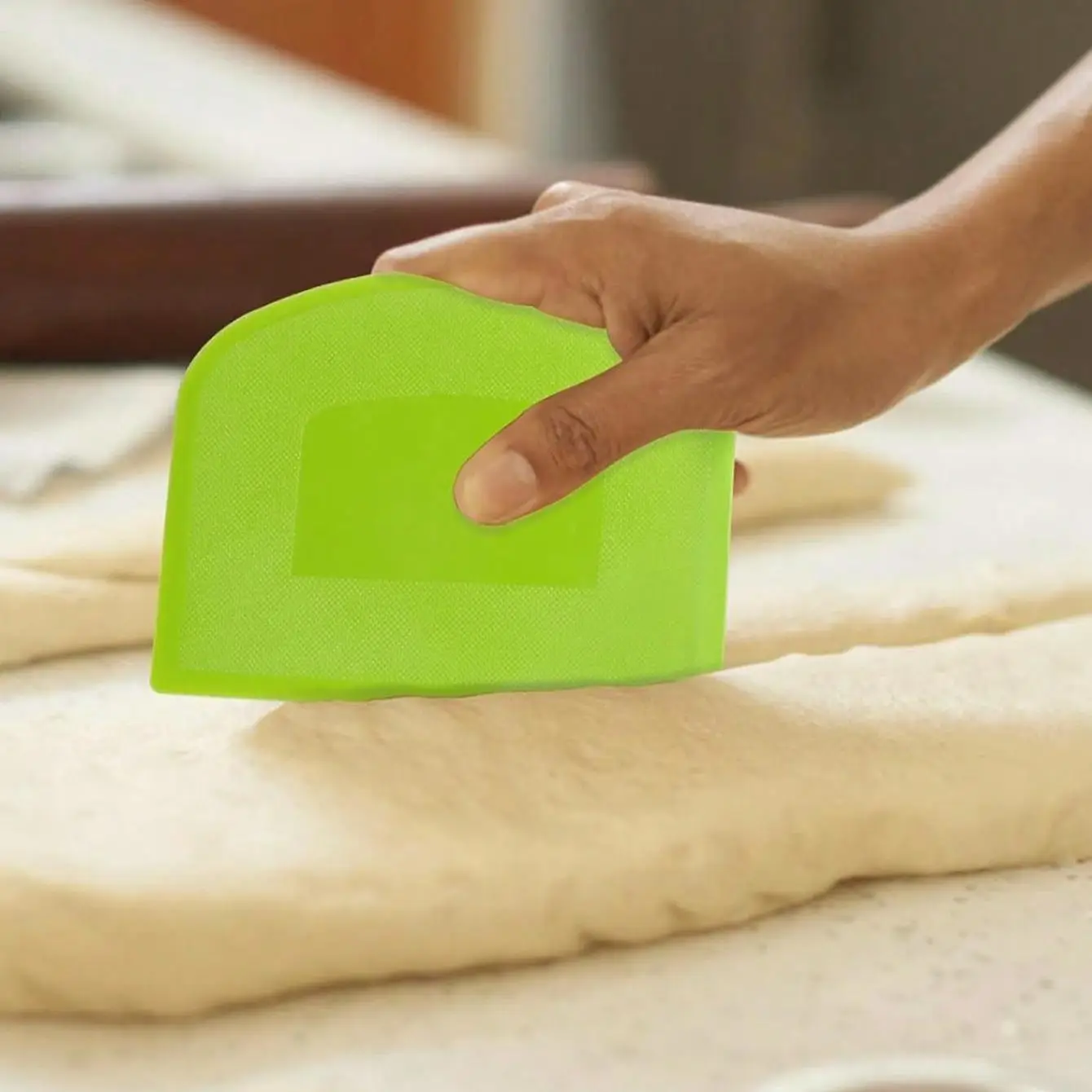 Plastic Dough Scraper, 1 Count Non-stick Dough Cutter, Baking Tool for Pastry, Cake, Bread, Household Kitchen Baking Utensils
