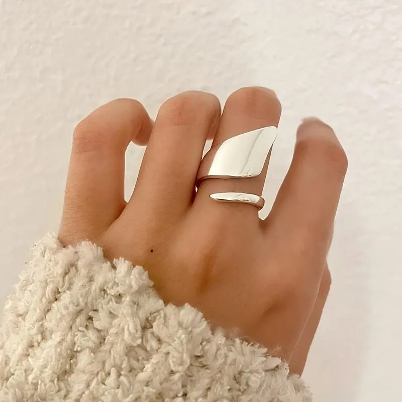 Abstract Geometric Alloy Ring - Minimalist Wide Band with Thick Geometric Wrap Design, Alternative Rings for Parties and Gifting, Costume Jewelry Accessory