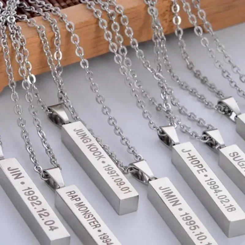 Stainless Steel KPOP Geometric Cuboid Cube Pendant Necklace, Bangtan Boys Jimin Jin J-Hope Suga Choker for Female Kpop Enthusiasts, Collectibles Birthday Gift Jewelry, Kpop Necklace
