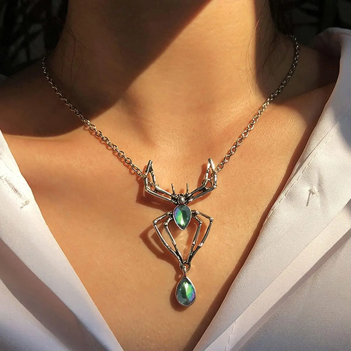 Pendant with Necklace, Dark Gothic Spider Animal Shape Jewelry with Crystal, Unique Design Punk Style Accessory for Women & Men, Halloween Costume, Unique Design Pendant, Animal Shape Necklaces, Dark Gothic Necklaces