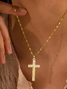 A fashionable and elegant Jesus cross diamond pendant necklace, party fashion jewelry, daily clothing decoration, fashion accessories, birthday gift necklace, Bling Necklace