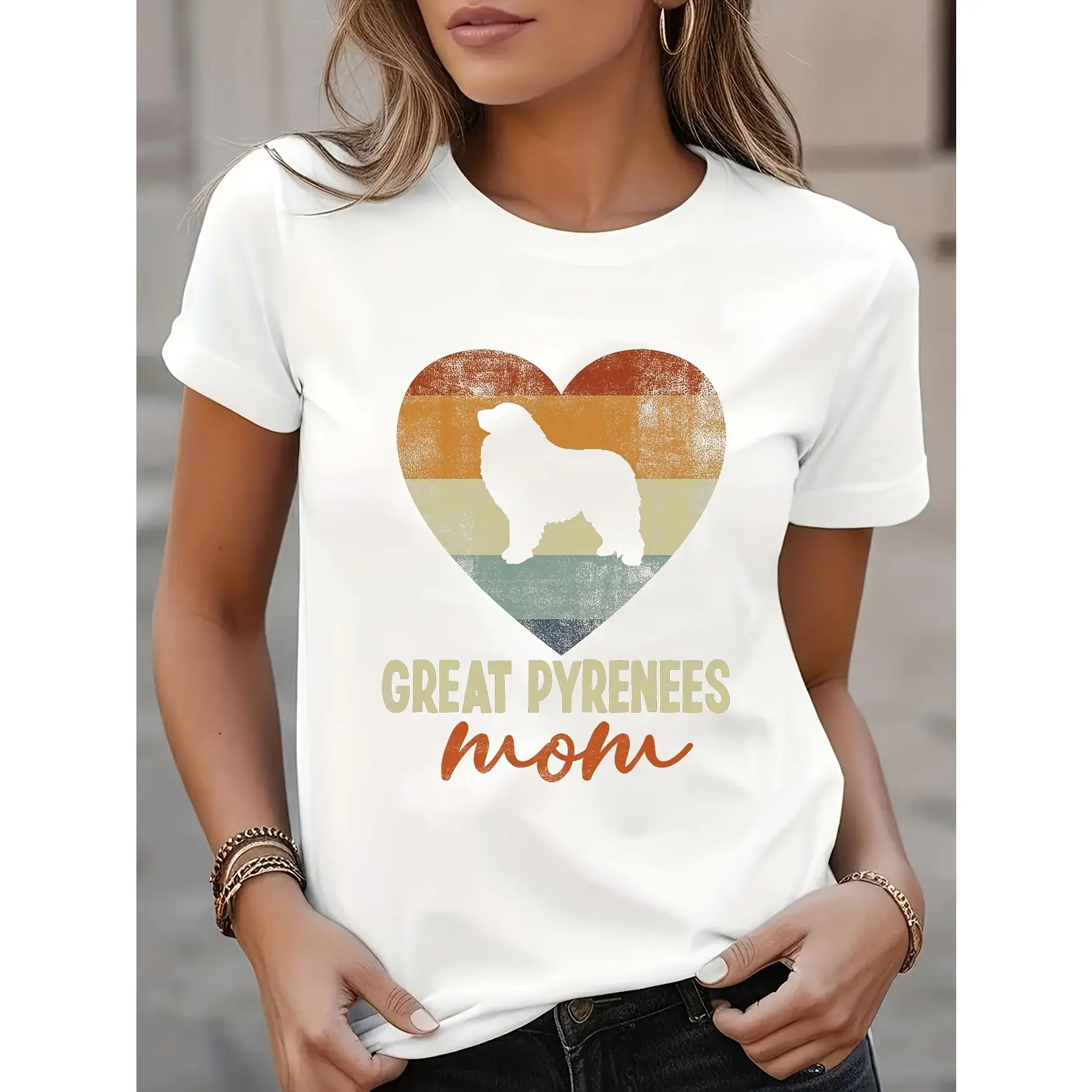 Women's Casual Short Sleeve T-Shirt with Great Pyrenees Dog Silhouette Heart Design & "GREAT PYRNEES Mom" Text - Machine Washable Round Neck Tee, H-Li