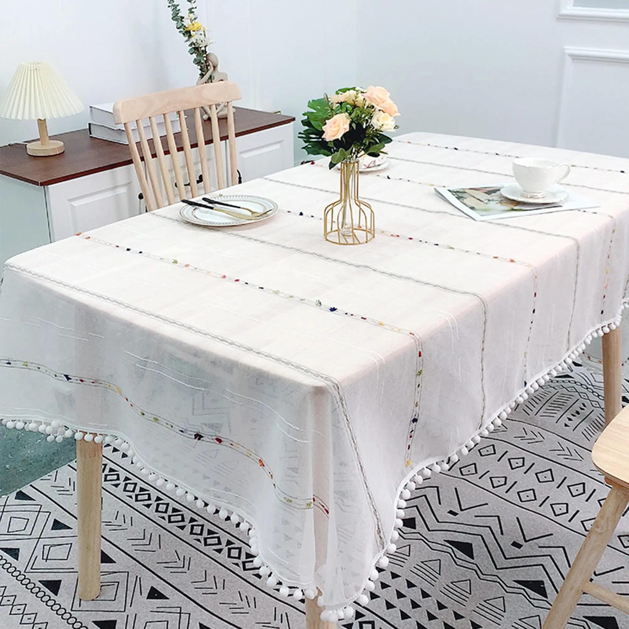 1pc Elegant Modern Lace Polyester Tablecloth, Lightweight Sheer Fabric, Fur Ball Edges, Perfect for Restaurant Banquets Parties Festive Dinners, Home Decor