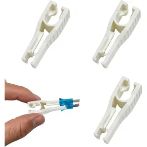 3PCS Car Fuse Puller Tool, Plastic Fuse Extractor Clip for Car Boat Mini Standard Blade Fuses Replacement, Universal Fuses Insertion Removal Tool Auto Maintenance Accessories (White)
