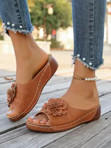 Women's Summer Outdoor Fashion Slip-On Pu Leather Sandals, Casual Floral Wedge Slippers, Versatile Beach Shoes for Women, Comfortable and Stylish, Classy Sandals, Breathable Platform Sandals