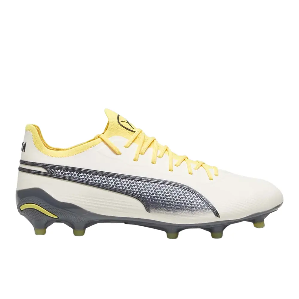 PUMA Mens King Ultimate Soccer Cleats  - Off White