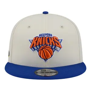New Era New York Knicks Chrome White 59FIFTY Snapback Hat | NBA Official Basketball Snapback Cap | Premium Streetwear Edition