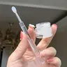 Silicone Lip Brush, Cosmetic Brushes, Silicone Lip Applicator Reusable Lip Mask Applicator, Retractable Lip Gloss Balm Applicator Lip Scrub Brush Applicator Silicone Brushes Multifunctional Makeup Brushes, Cosmetics Makeup Tools
