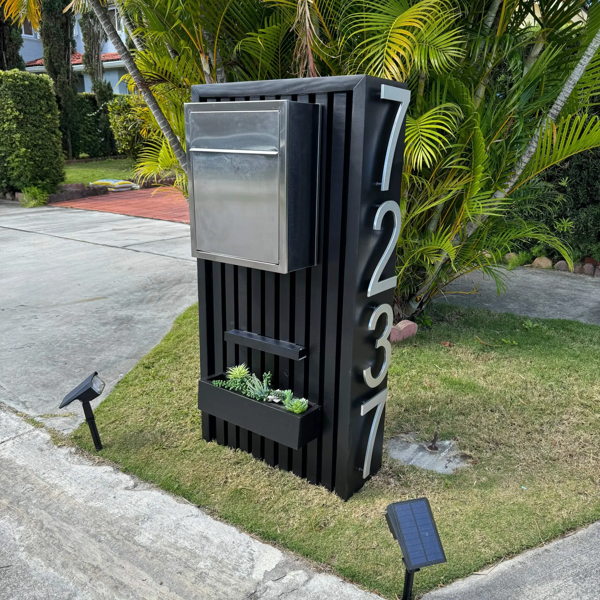 Slatwall Serenity Mailbox