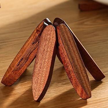 Wooden Trivets for Hot Dishes, Tree Shape Trivet Set, 4  + 1 Stand stored Like a Christmas Tree,Foldable Kitchen Wooden Trivet,for Hot Dishes、Pot、Bowl、Teapot、Hot Pot Holder，Kitchen supplies, eco-friendly, decorative items