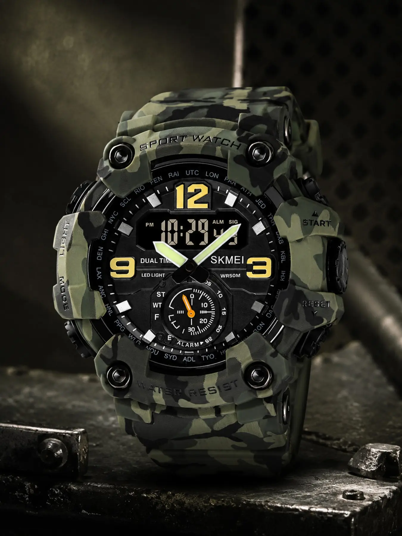 Skmei Men's Large Digital Sport Watch, Multifunction Watch, 50m Waterproof, Night Light, Multi-Function, 4 Colors, Ideal for Parties and Gifts, Dual Time Wristwatch