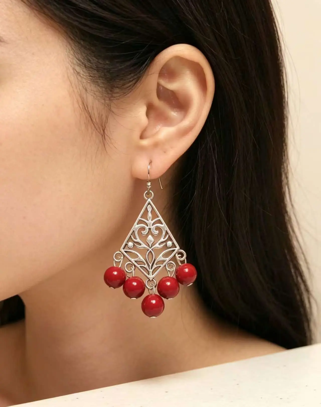 1-5 Vintage Hollow Diamond Red Bead Tassel Hook Earrings
