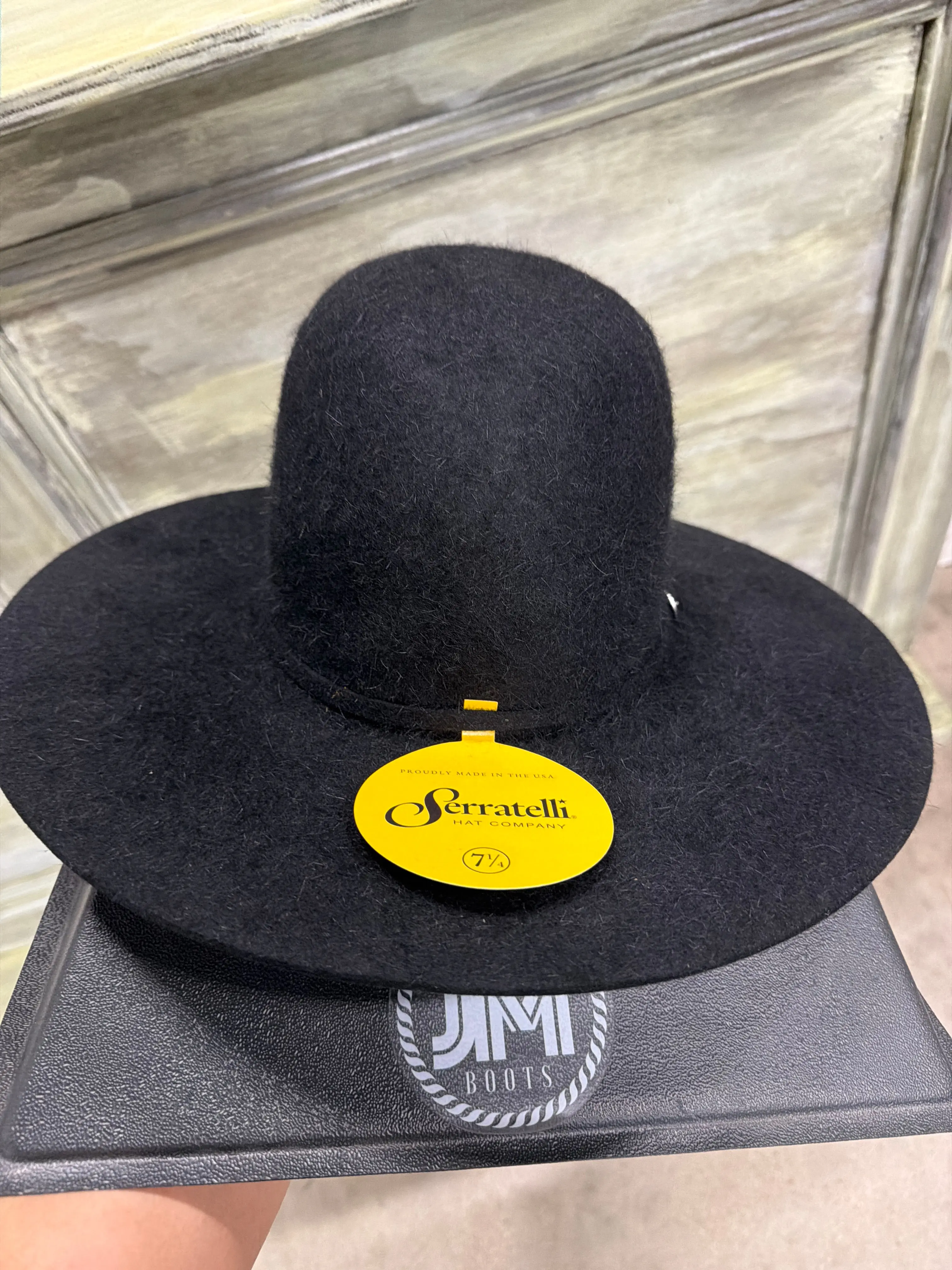 Serratelli Grizzly Beaumont 6X Black